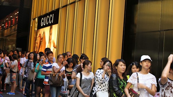 Crowds turn out for the Boxing Day sales in the city.