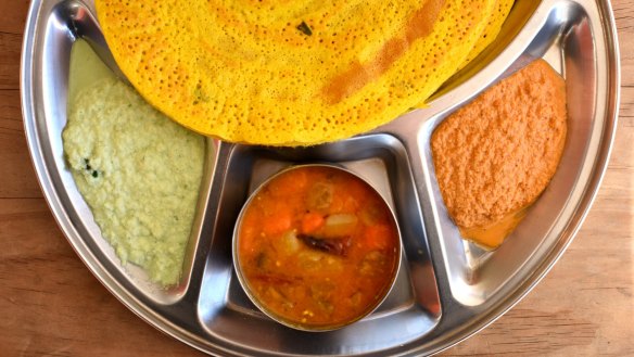 Jaffna dosa with chutneys at Mathura. 