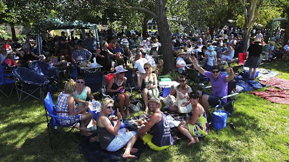 Crowd-pleasing surrounds at Yea.