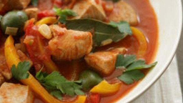 Fresh tuna and red pepper stew