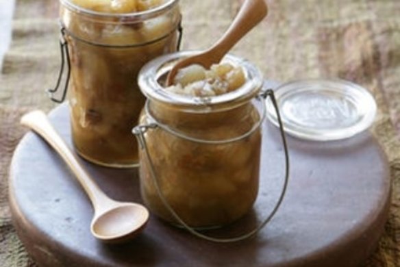 Pear chutney