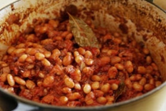 Home-made baked beans