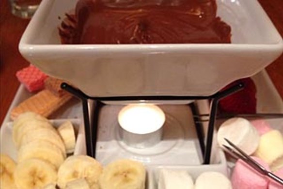Chocolate fondue from Kokoroya.