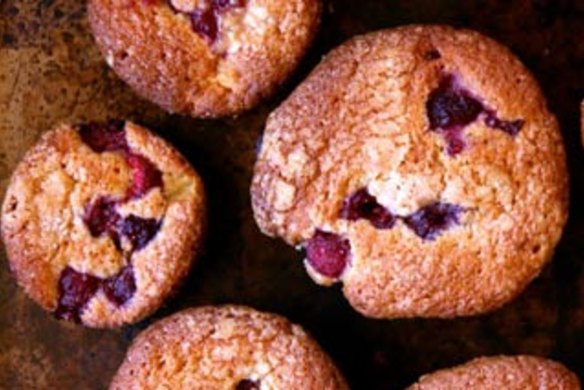 Apple and Raspberry Mini-Teacakes