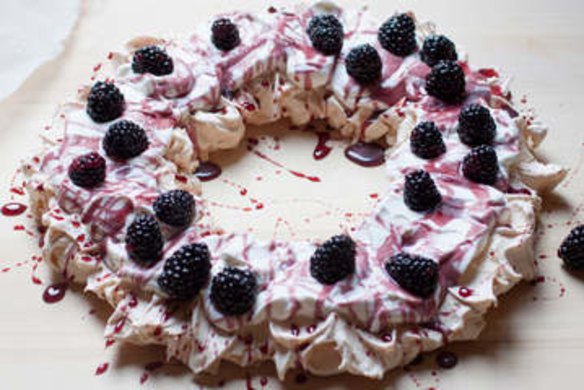 Emiko Davies' Christmas pavlova wreath.