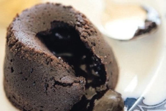 Soft-hearted chocolate puddings
