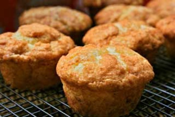 Cinnamon Doughnut Muffins