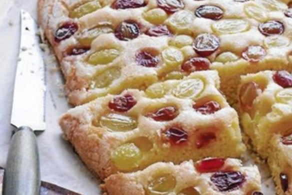 Sweet grape bread