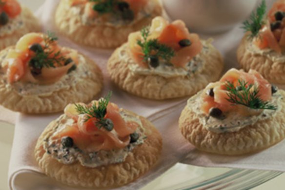 Smoked salmon tartlets