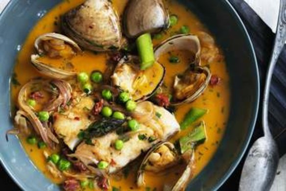 Blue-eye in a spicy broth with clams, asparagus and peas.