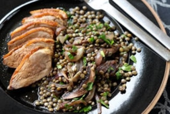 Braised lentils with pan-fried duck breast