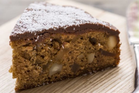 Queensland cake with macadamias.