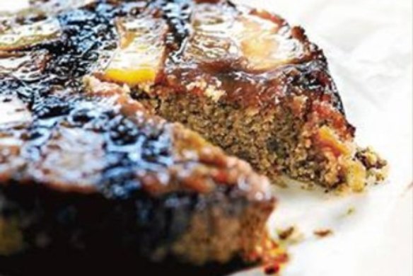 Upside-down wattleseed and pineapple cake