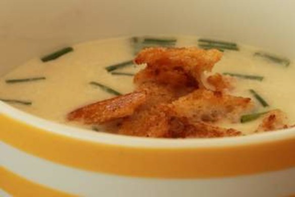 Cauliflower soup with chilli croutons.