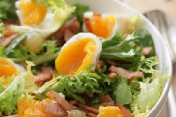 Egg and bacon salad