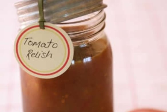 Spicy tomato relish