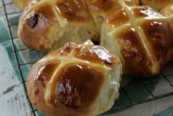 Apricot and Cardamom Hot Cross Buns