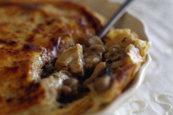 Chicken and mushroom pie