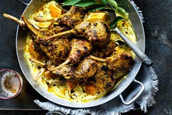 Lamb cutlets with a pumpkin-almond curry