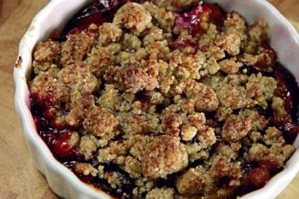 Sugar plum crumble