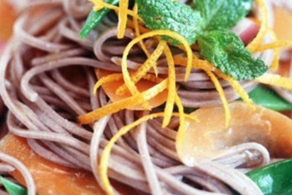 Green tea noodles with orange sauce