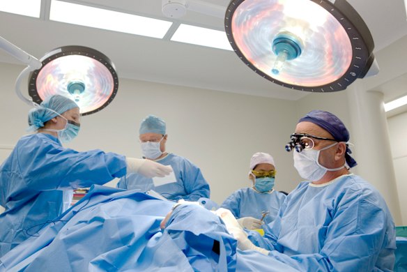 The government is ramping up efforts to cut the elective-surgery queue.