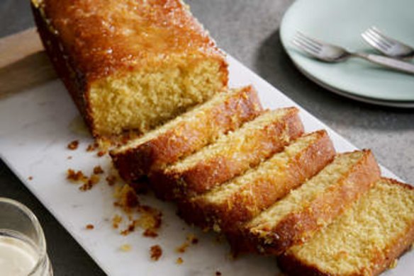 Citrus, semolina and olive oil cake.