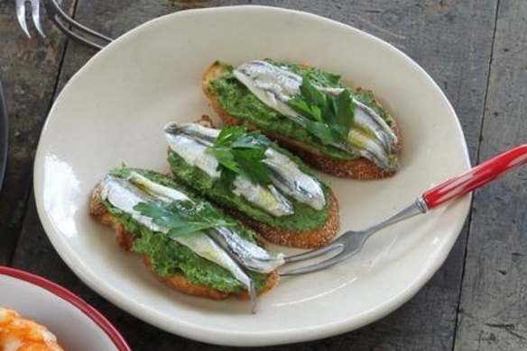 White anchovies and parsley mousse.