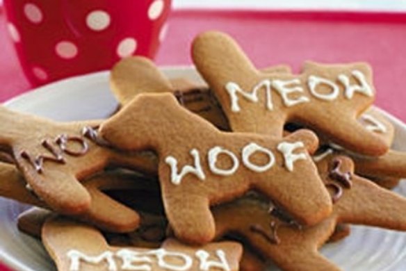 Gingerbread Cats and Dogs