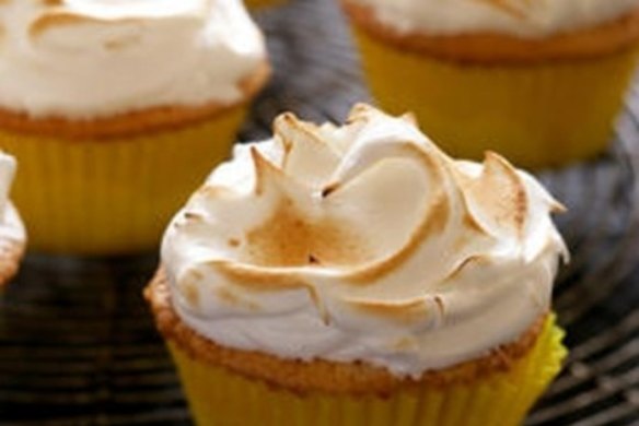 Lemon meringue cupcakes