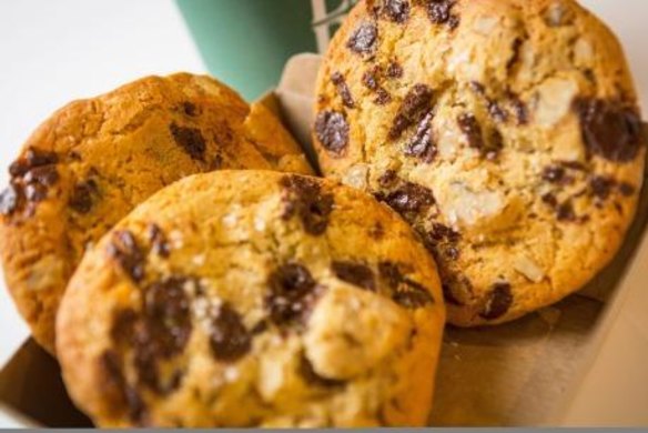 Earl Canteen's choc-chip cookies.