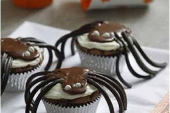 Chocolate spider cup cakes