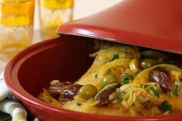 Chicken tagine with fresh dates and lemons
