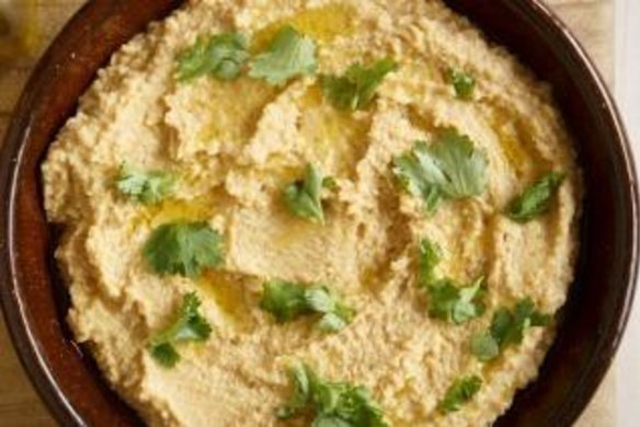 Split pea dip: enjoy cold or warm up to eat with grilled fish or barbecued sausages.