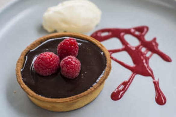 Chocolate tart at Petit Tractuer Bistro.