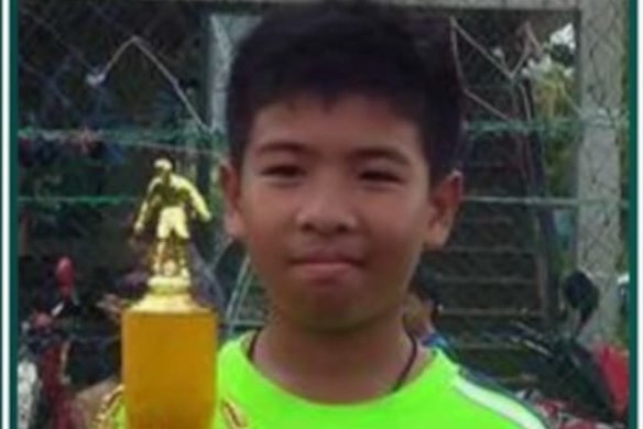 Akekarat Wongsookjan, known as Bill, is trapped in the Thai cave with the group.  