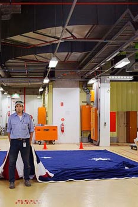 Mechanical Fitter, Plant Room (2014) Anne ZAHALKA (1957-)Parliament House Art Collection, Department of Parliamentary Services, Canberra, ACT