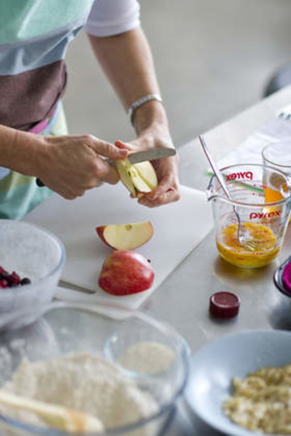 Anneka Manning teaches healthy, heart-felt baking.