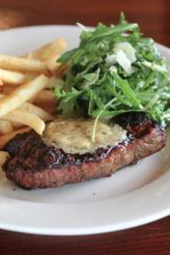 Steak, chips and salad at the Boathouse.