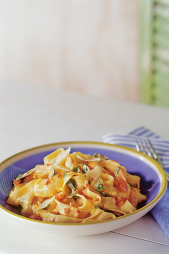 Prawn, tomato and saffron pasta