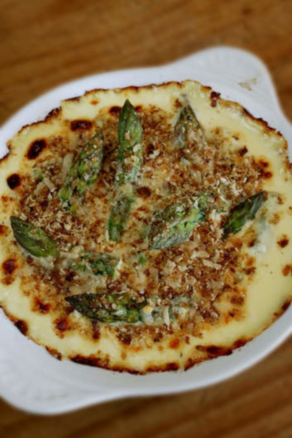 Asparagus gratin