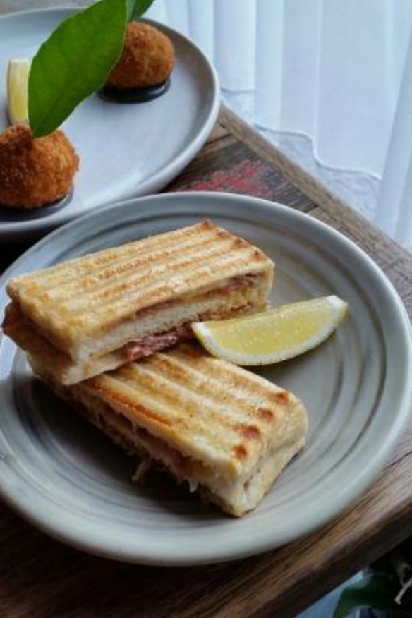 Spanner crab arancini and prosciutto and emmental toasties with a kick of cayenne.