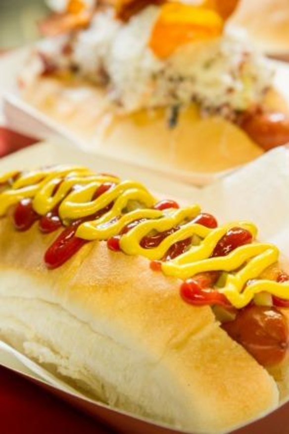 A BrodDogs hotdog.