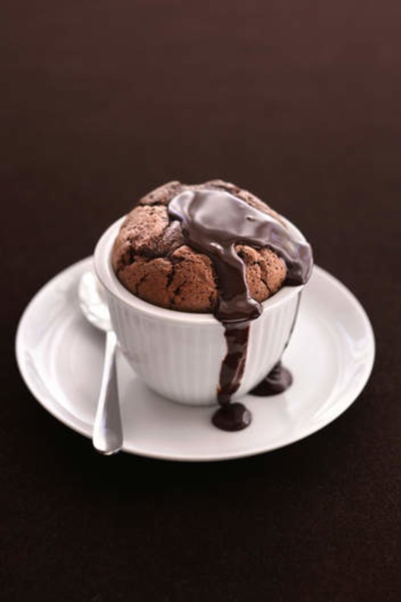 Chocolate souffle puddings