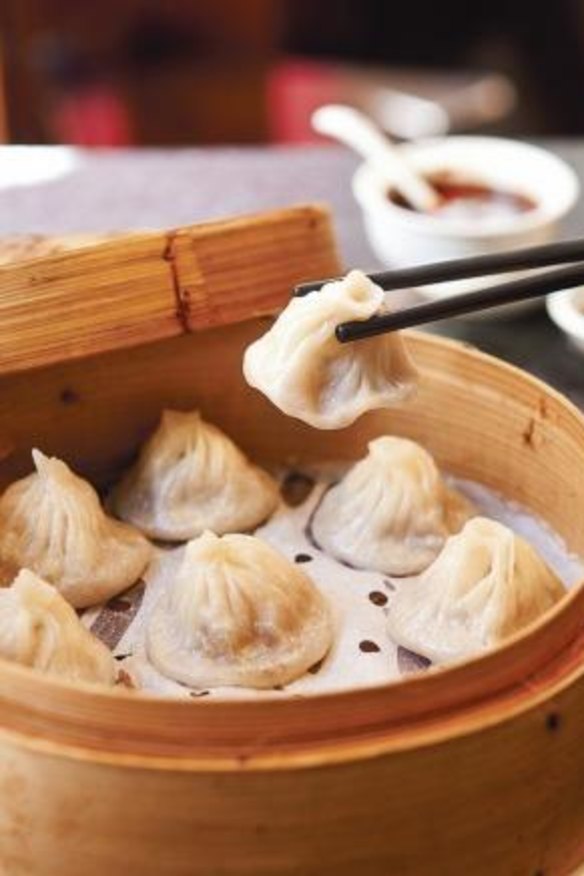 The signature xiao long bao at HuTong.