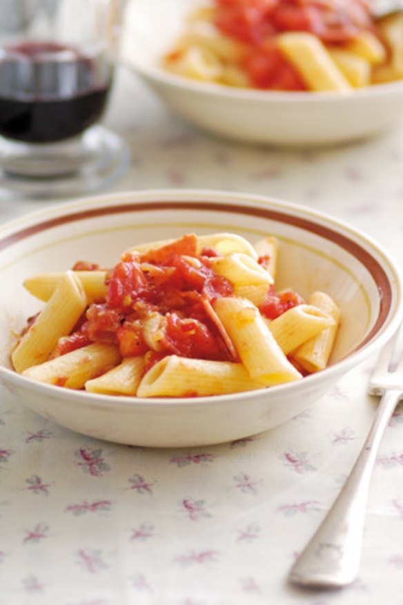 This pasta sauce has a chilli kick.