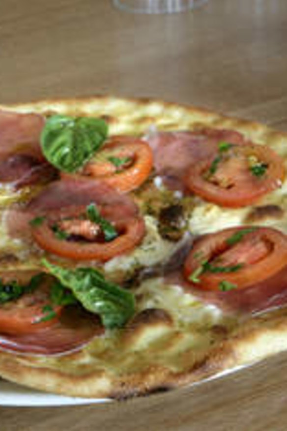 A pizza from Zonzo at The Train Trak Winery.