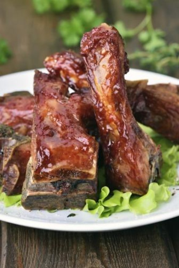 The secret to tasty pork ribs is in the marinade.