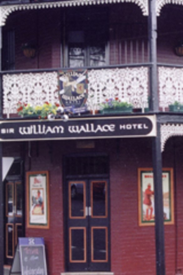 Sir William Wallace Hotel Article Lead - narrow