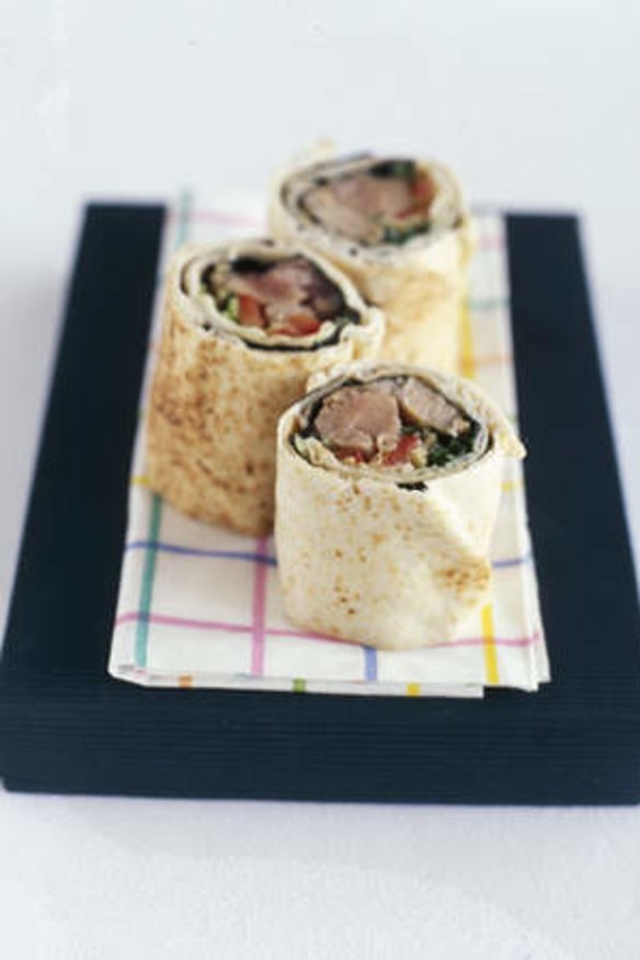 Pita wrap with nori tuna and wasabi dressing